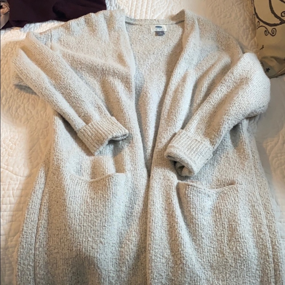 Old navy cardigan l